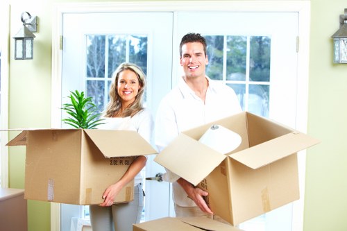 Southfields packing and removals service for homes and businesses
