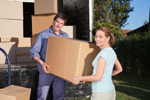 Residential moving help for Southfields homes and apartments